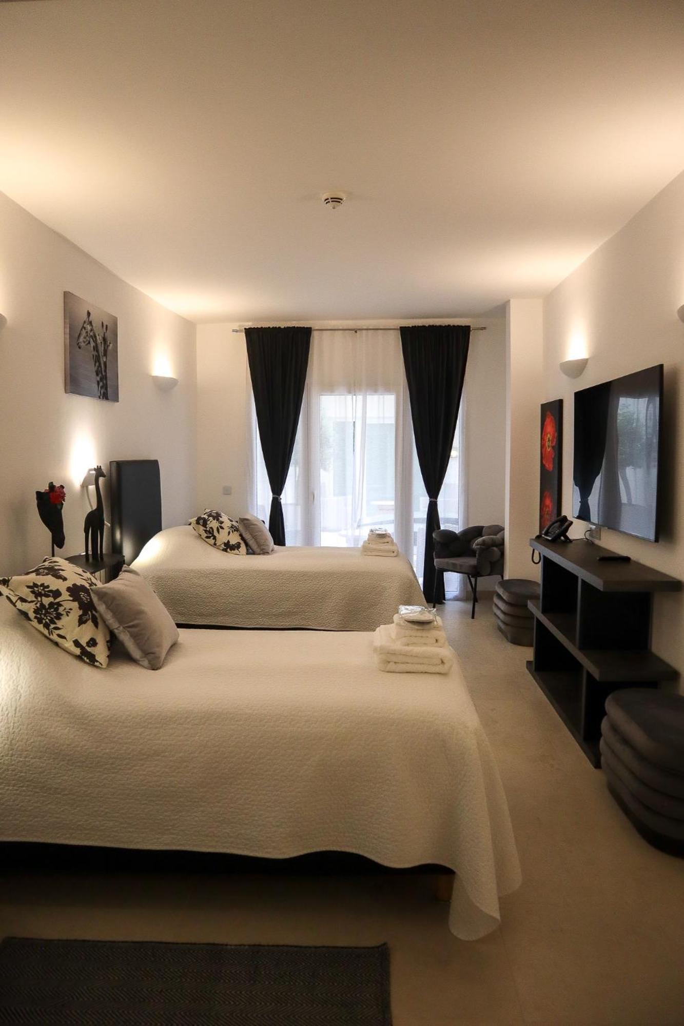 The White Knight Premium Boutique Hotel Айнсилем Экстерьер фото